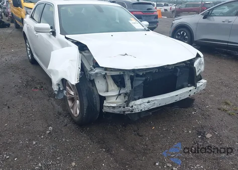 2015 Chrysler 300 Limited from USA, damaged, VIN 2C3CCAAGXFH828653